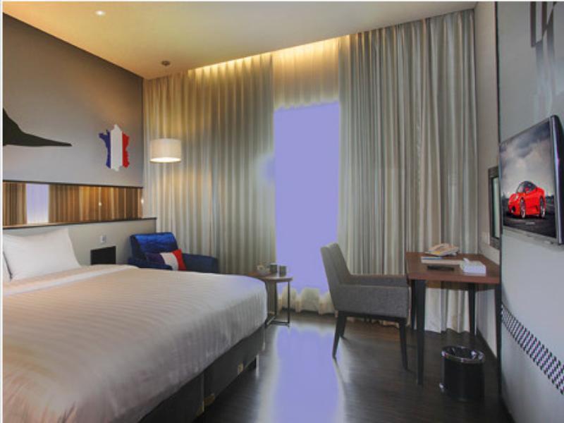 Cabin Hotel Jakarta Exterior foto