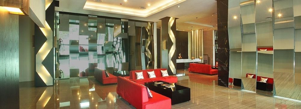 Cabin Hotel Jakarta Exterior foto